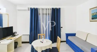 von_poll_real_estate_property_IT252942306_image_103