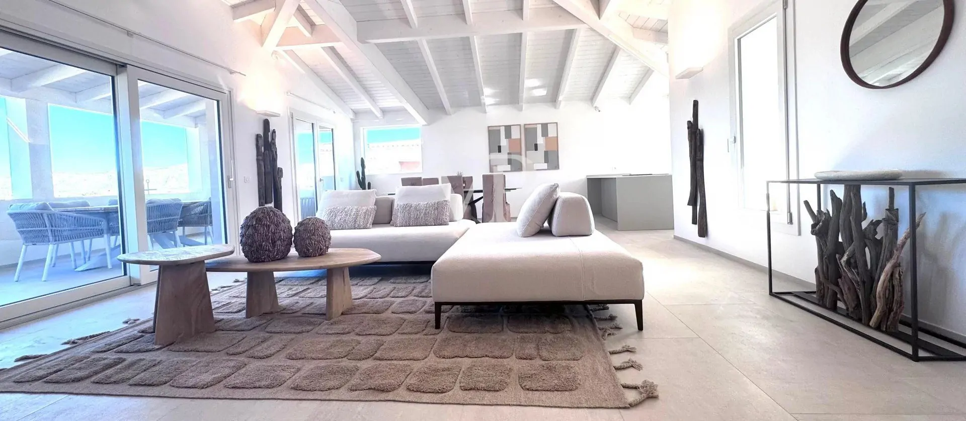 Prestigioso ático con impresionante terraza con vistas al mar