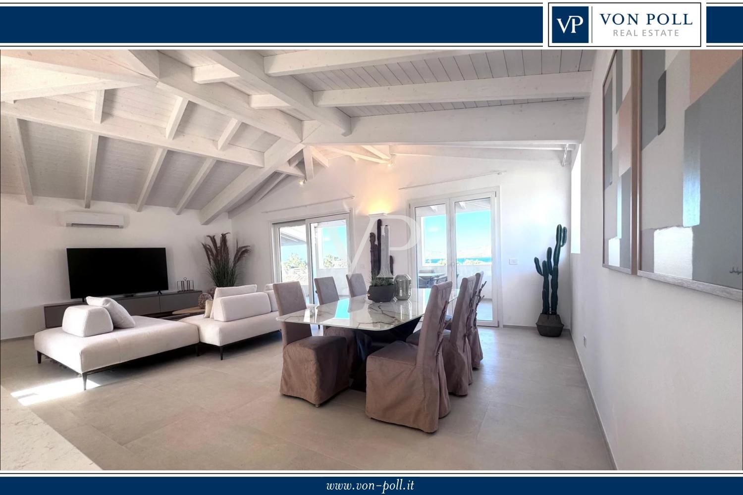 Prestigeträchtiges Penthouse mit atemberaubender Terrasse mit Meerblick