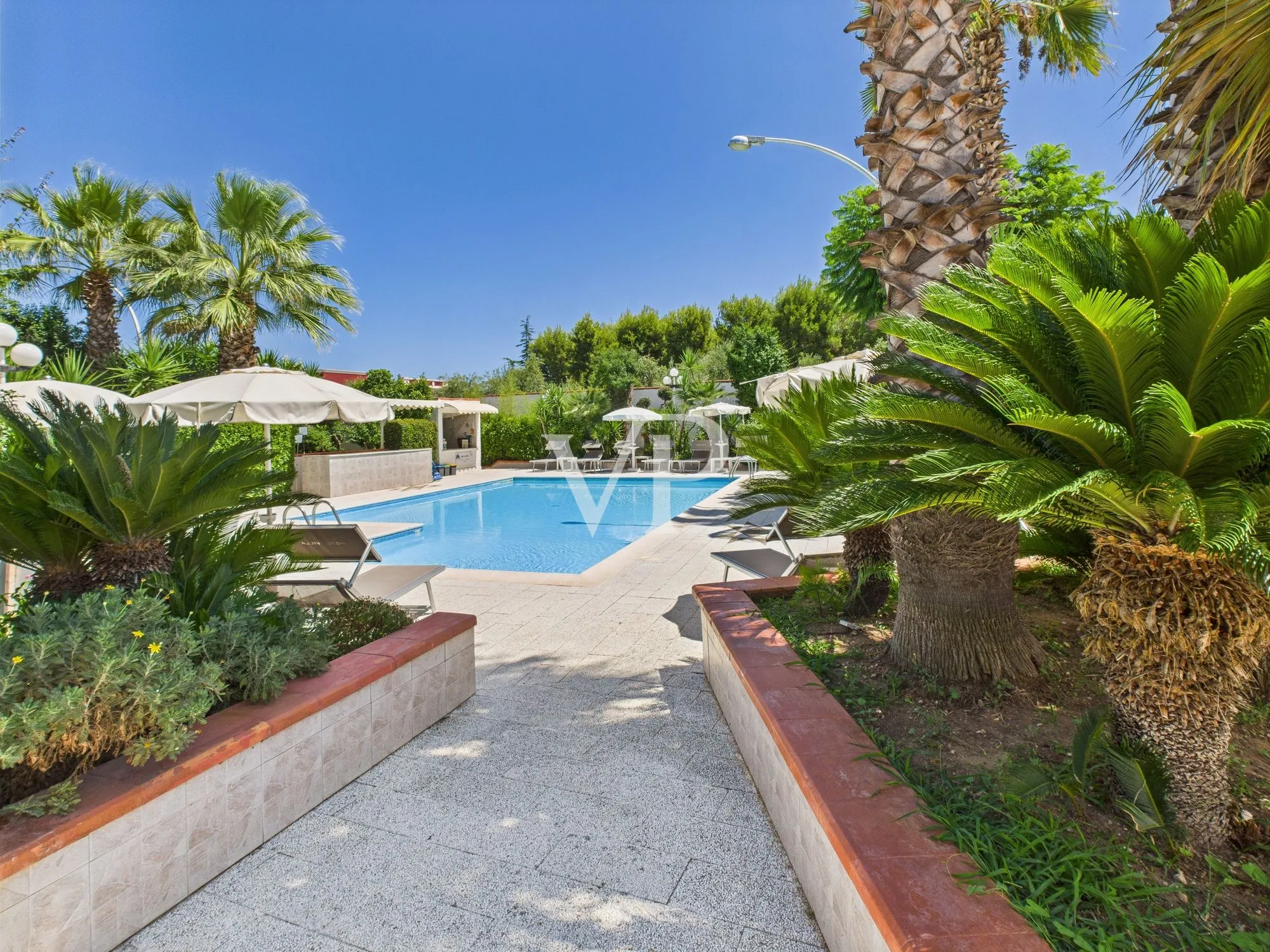 Aktivhotel mit Schwimmbad und tropischem Garten