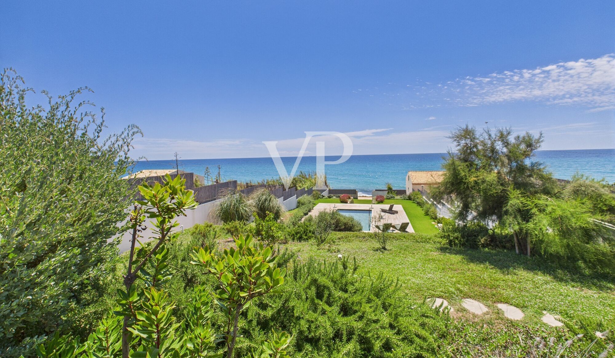 Exklusive Design-Villa zwischen Meer und Natur in Cava D'Aliga - Ostsizilien