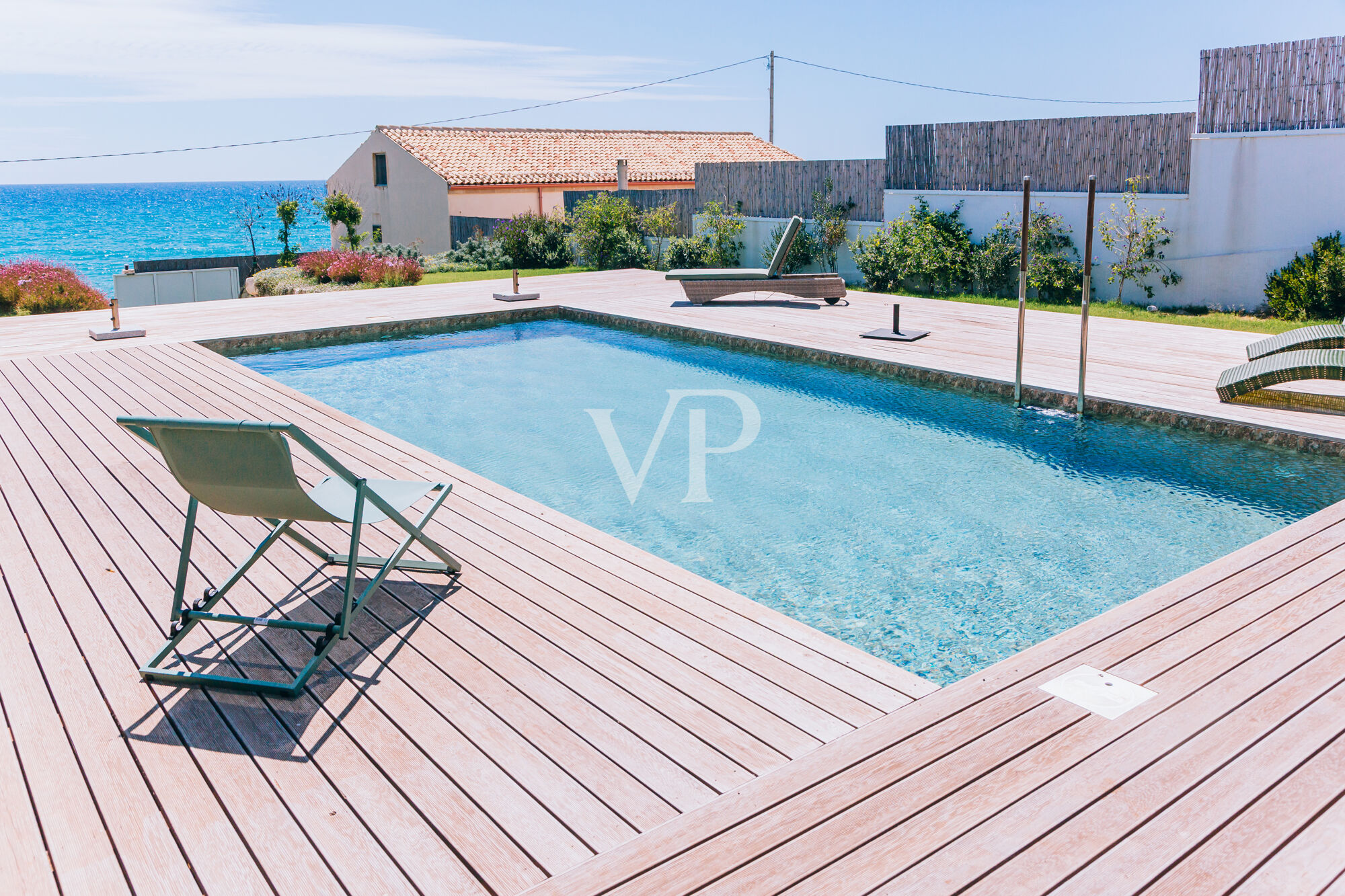 Esclusiva villa di design tra mare e natura a Cava D'Aliga - Sicilia Orientale