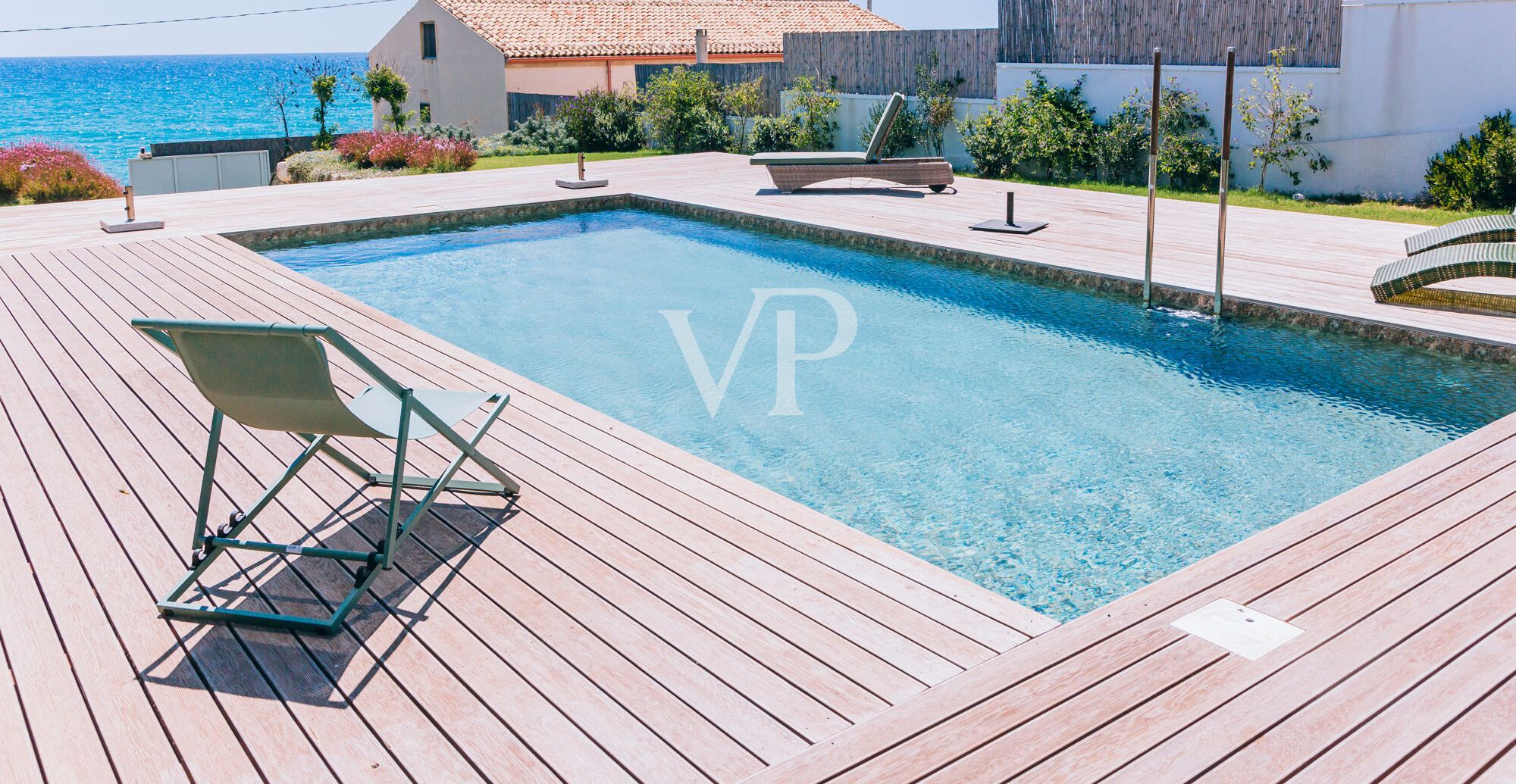 Exklusive Design-Villa zwischen Meer und Natur in Cava D'Aliga - Ostsizilien