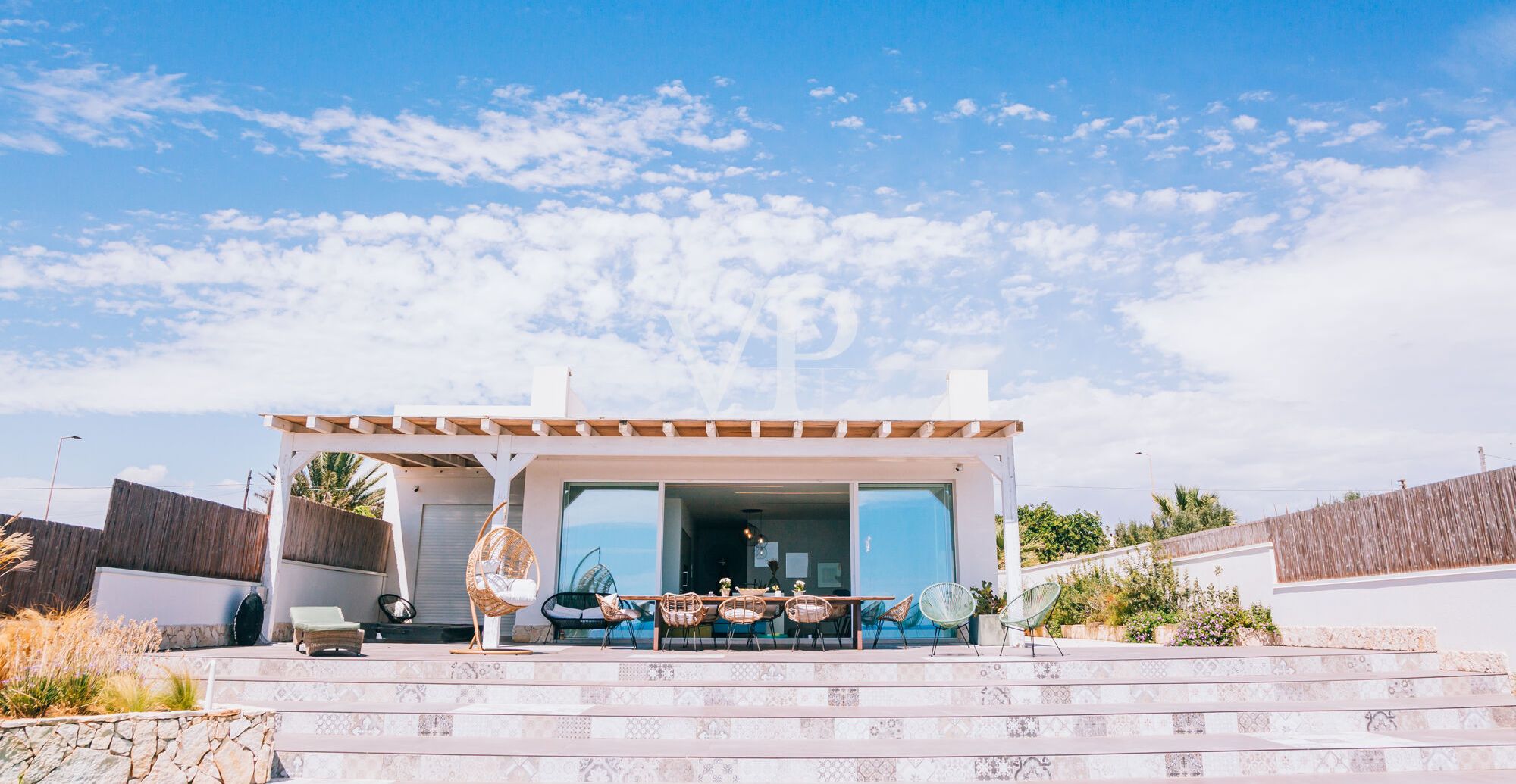 Exklusive Design-Villa zwischen Meer und Natur in Cava D'Aliga - Ostsizilien