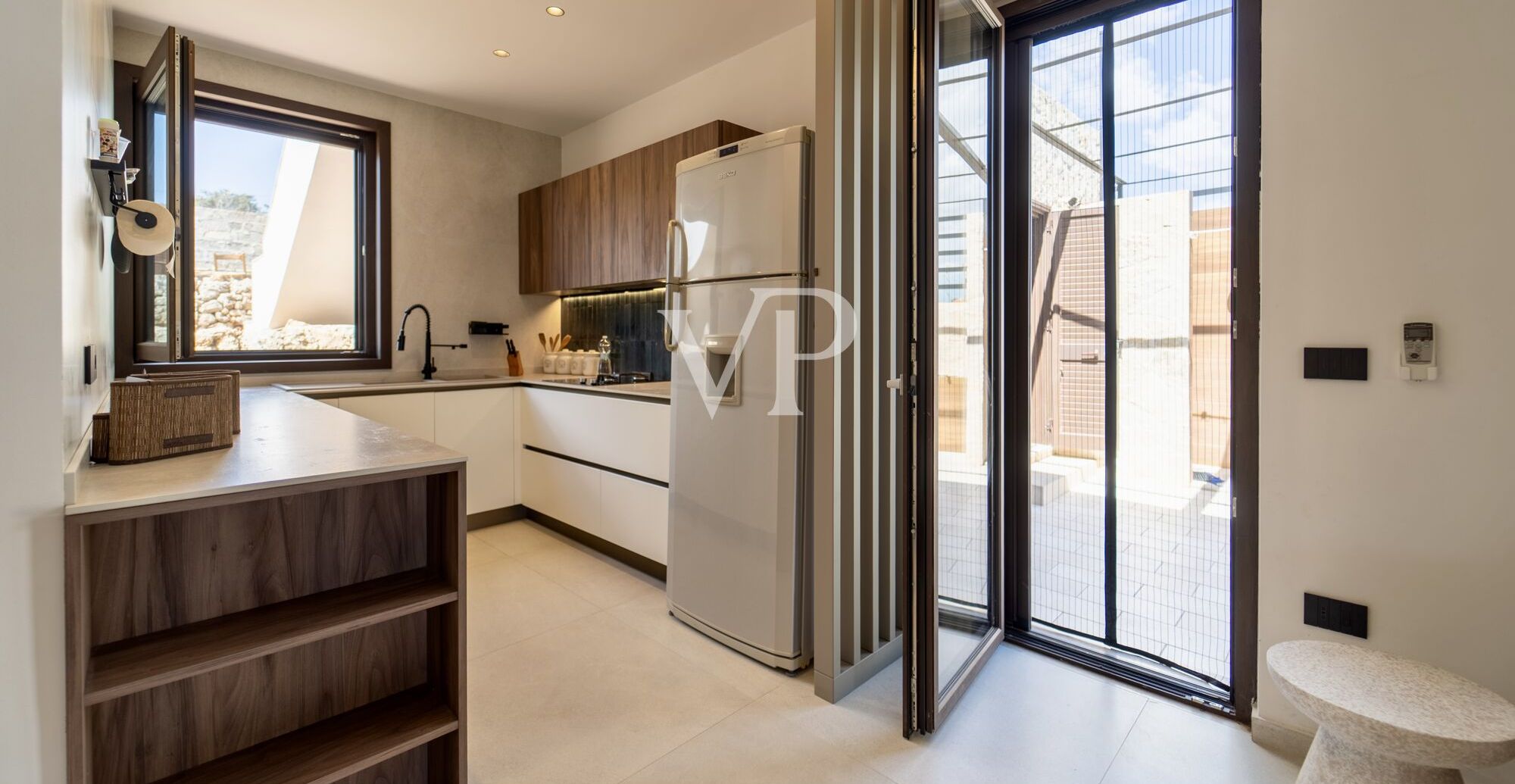 Chalet independiente junto al mar