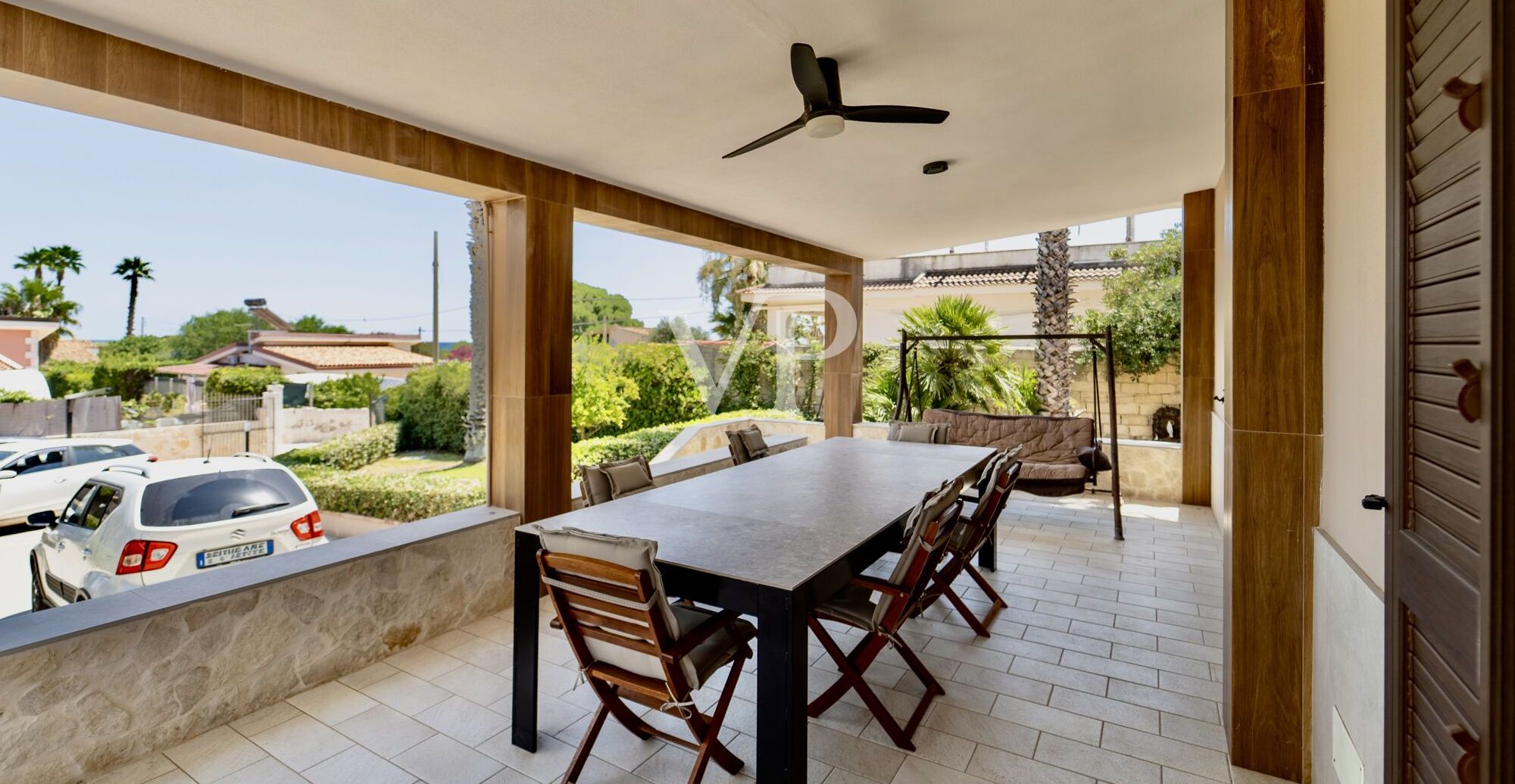 Chalet independiente junto al mar