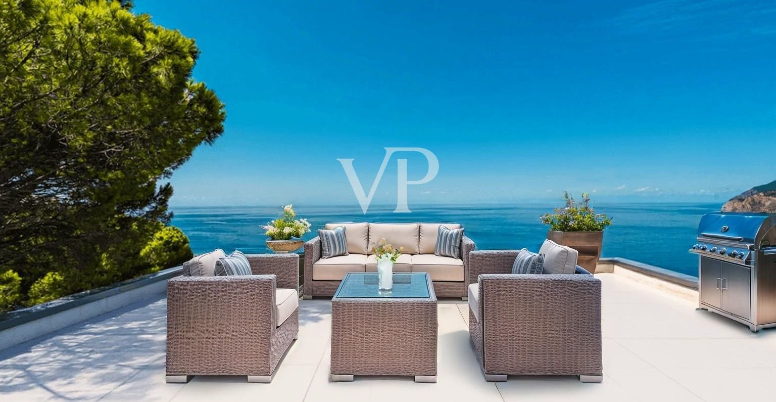 Maravilloso ático en construcción con vistas panorámicas al mar