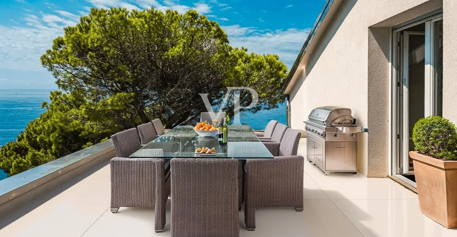 Wunderschönes Penthouse im Bau mit Panoramablick aufs Meer