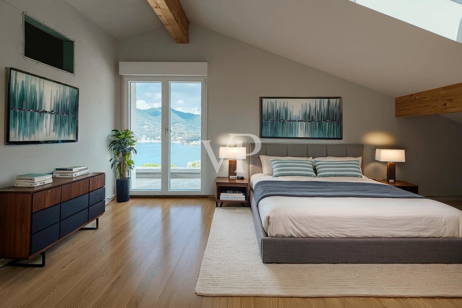Wunderschönes Penthouse im Bau mit Panoramablick aufs Meer