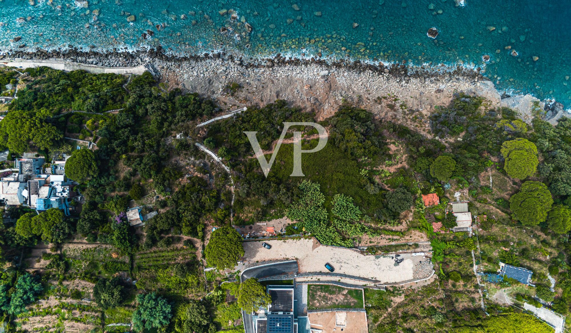 Maravilloso ático en construcción con vistas panorámicas al mar