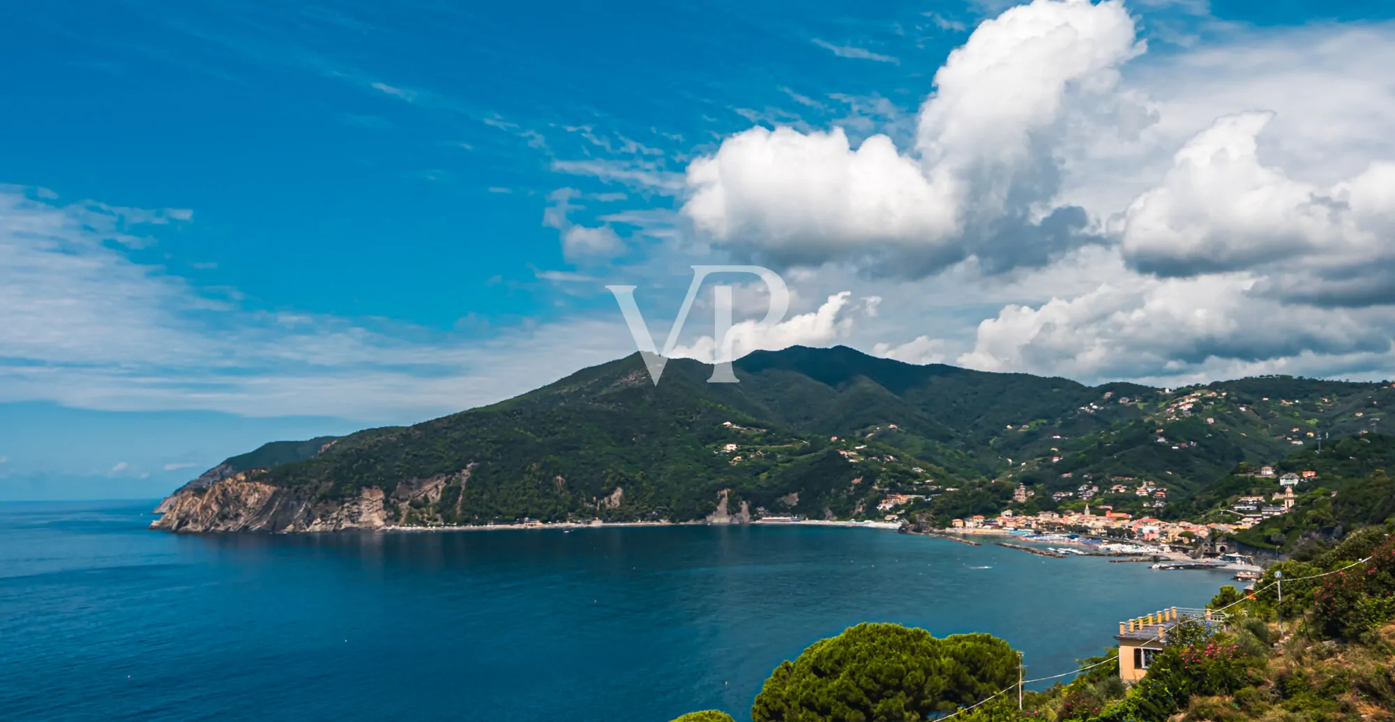 Wunderschönes Penthouse im Bau mit Panoramablick aufs Meer