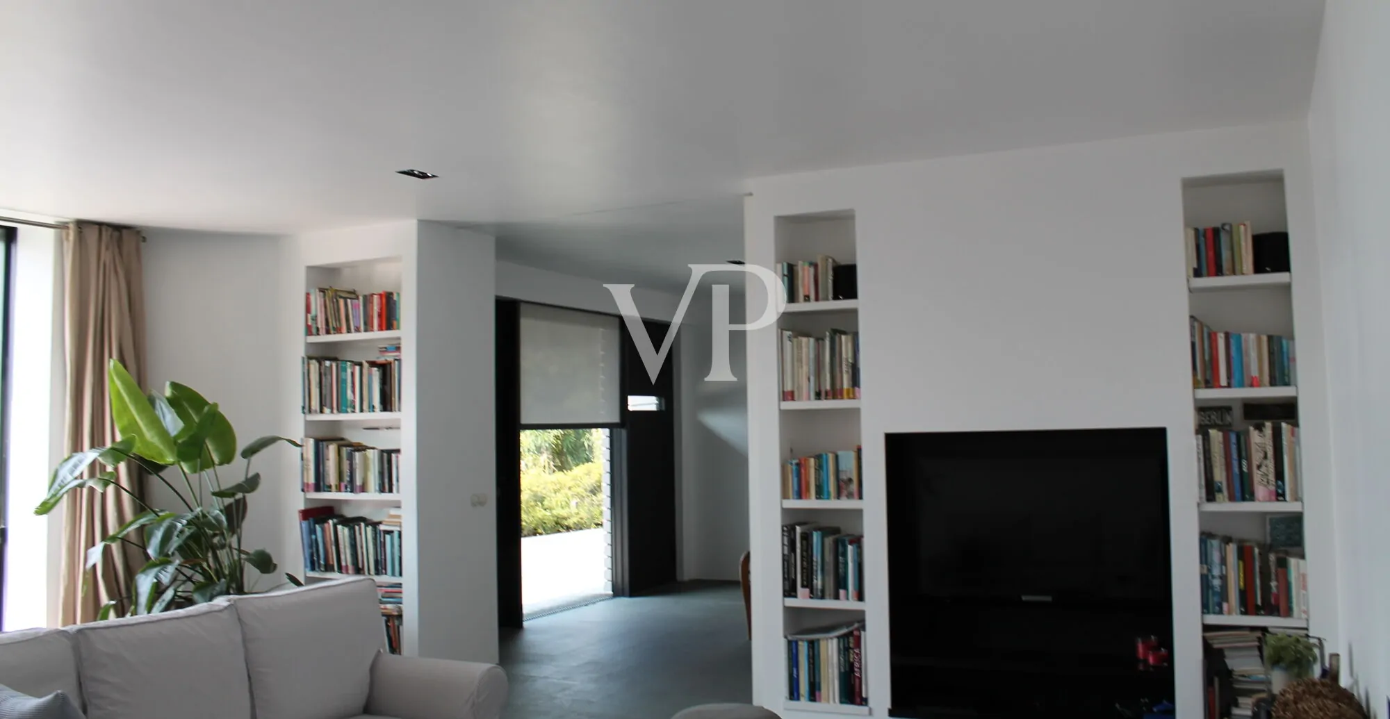 Moderne Villa mit Schwimmbad und herrlichem Blick auf den Comer See