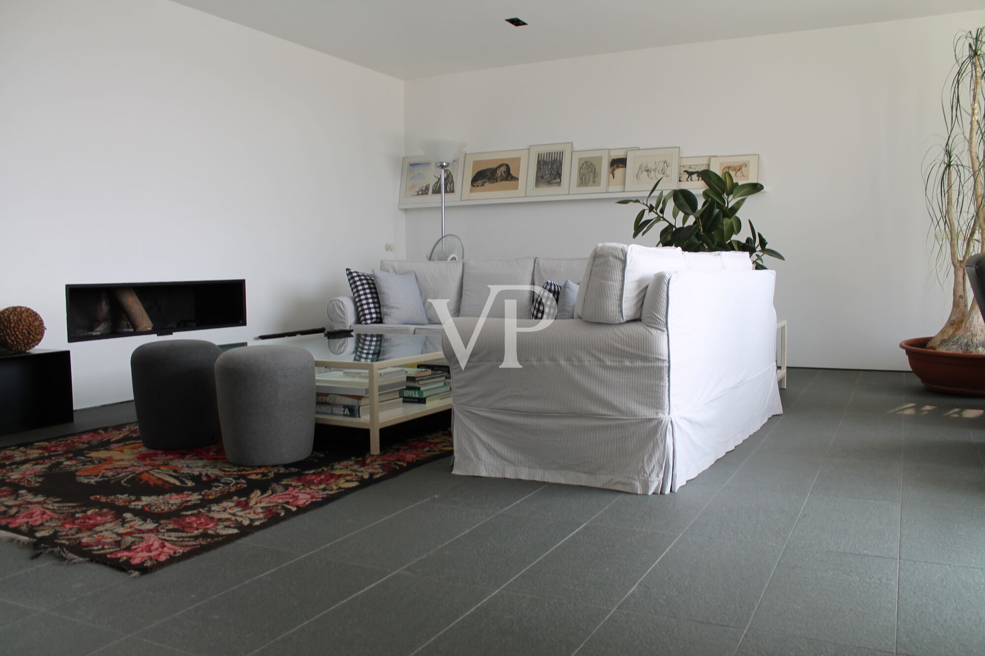 Moderne Villa mit Schwimmbad und herrlichem Blick auf den Comer See