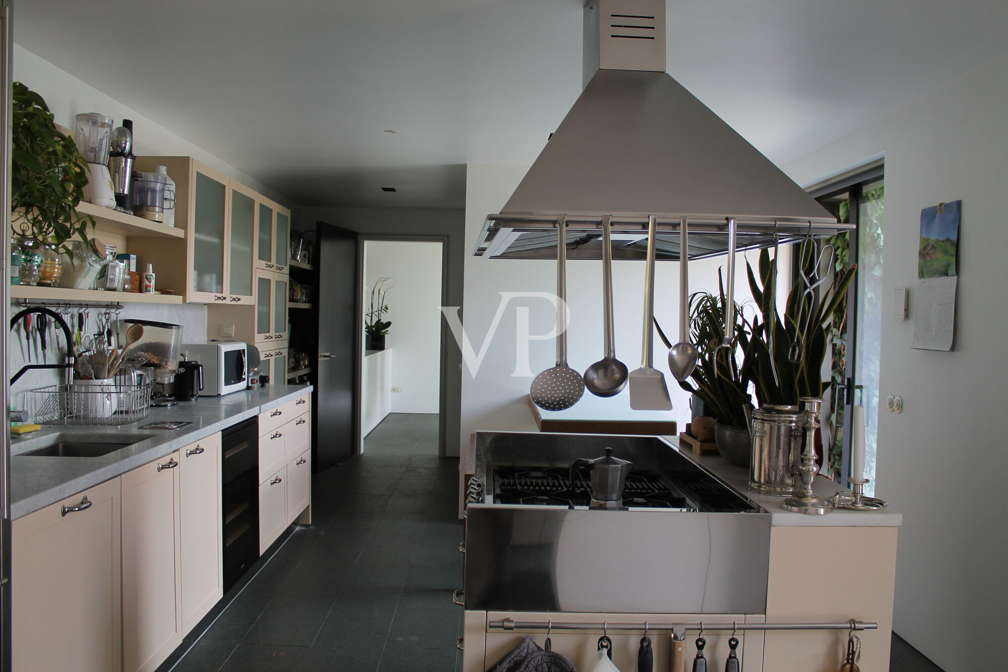 Moderne Villa mit Schwimmbad und herrlichem Blick auf den Comer See