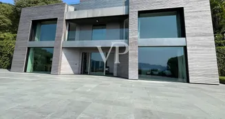 von_poll_real_estate_property_IT252942332_image_4