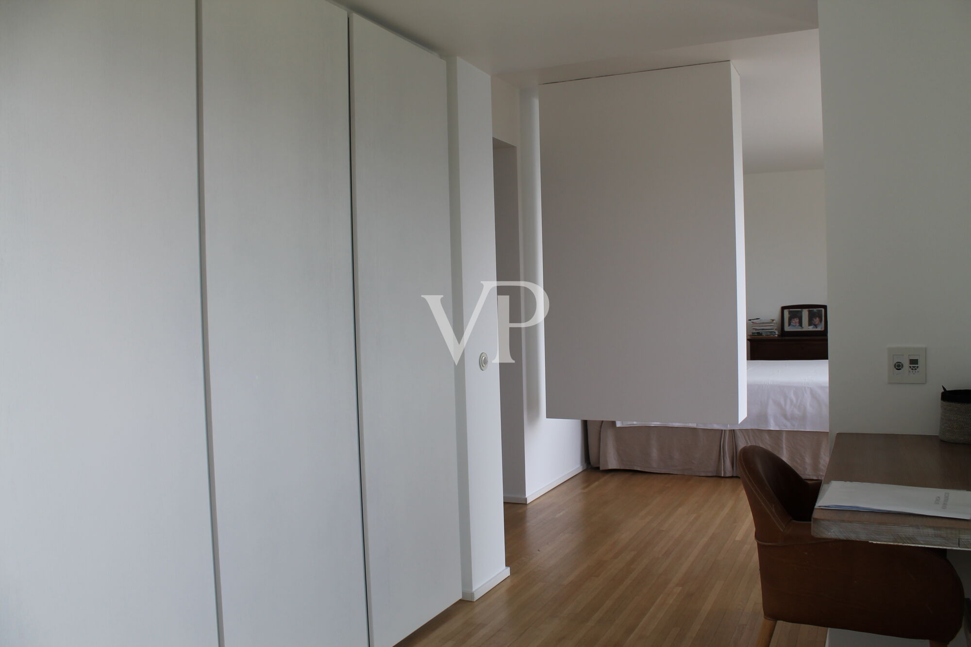 Moderne Villa mit Schwimmbad und herrlichem Blick auf den Comer See