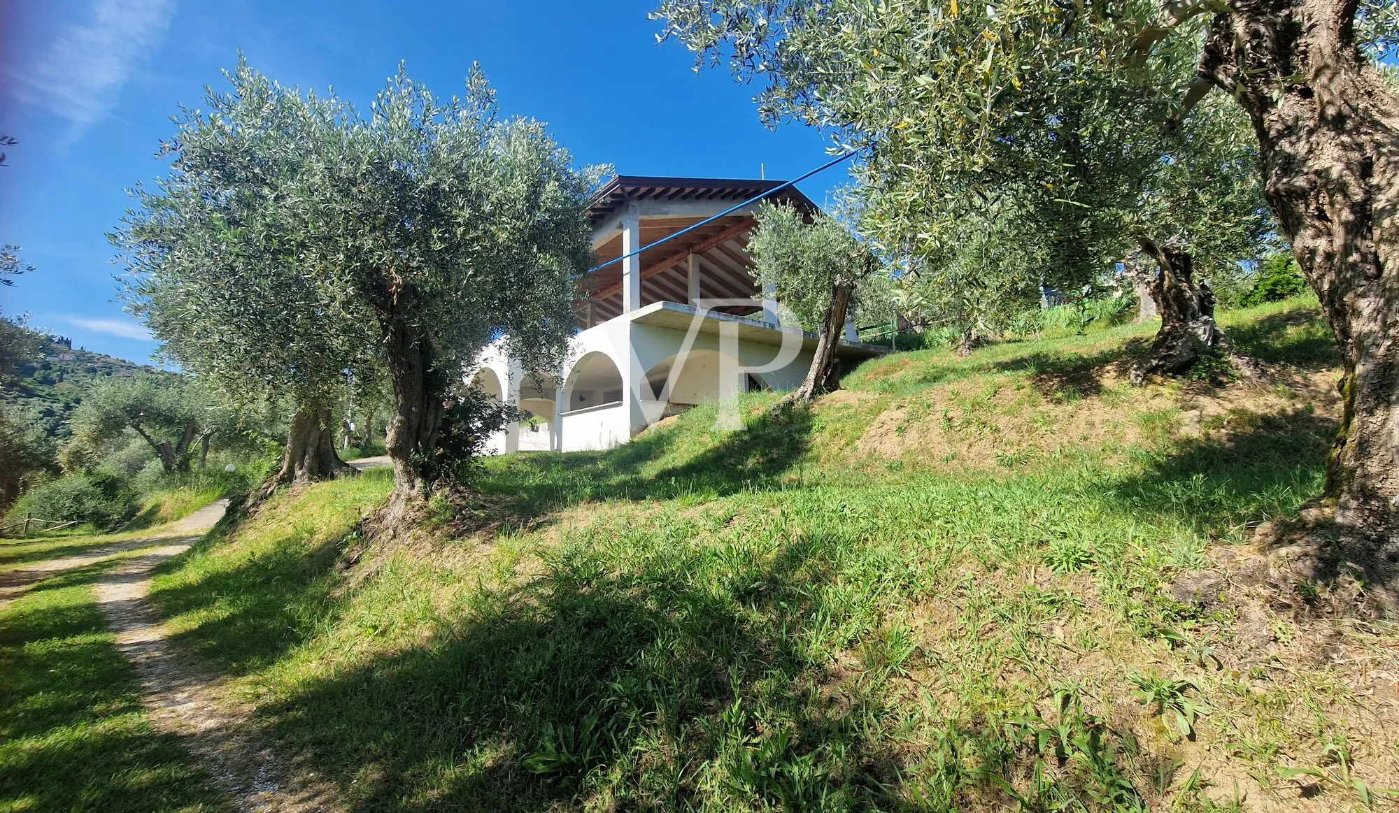 Prestigeträchtiges Agritourismus in den toskanischen Hügeln mit Schwimmbad