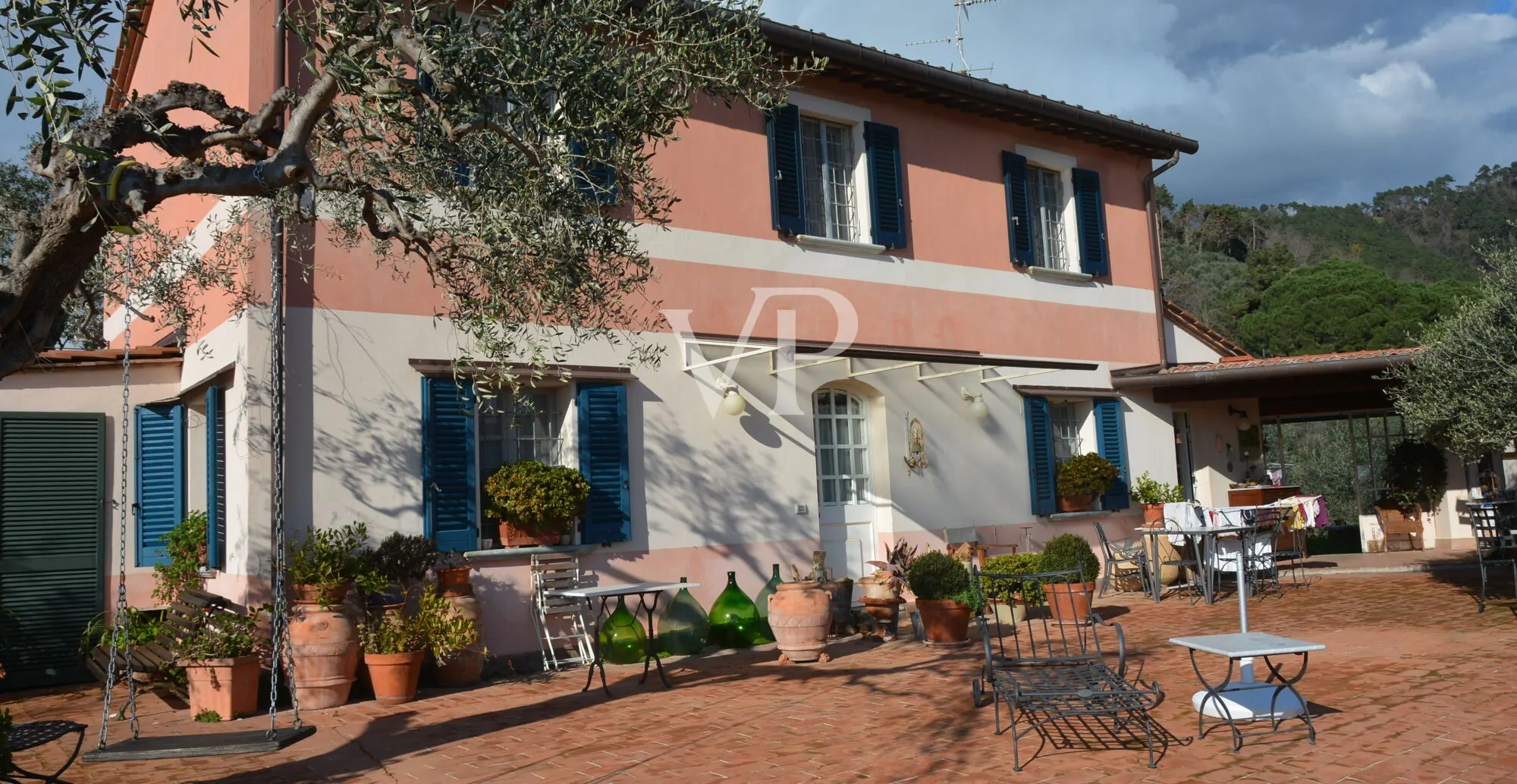 Prestigeträchtiges Agritourismus in den toskanischen Hügeln mit Schwimmbad