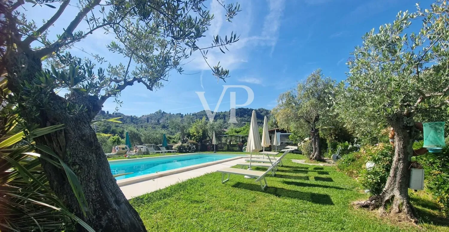 Prestigeträchtiges Agritourismus in den toskanischen Hügeln mit Schwimmbad