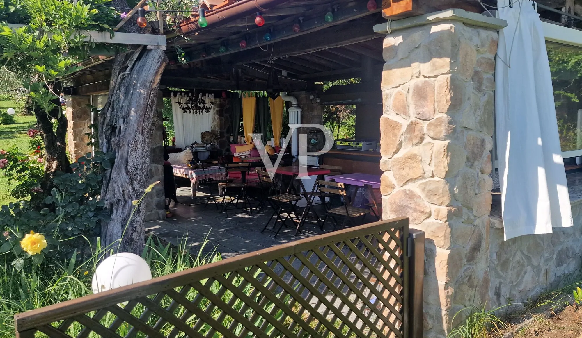 Prestigeträchtiges Agritourismus in den toskanischen Hügeln mit Schwimmbad