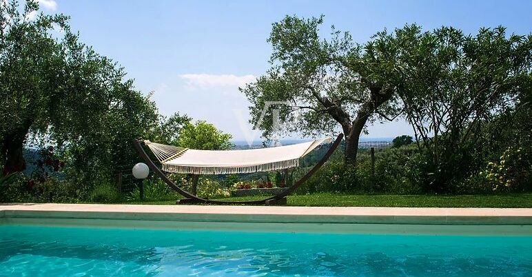 Prestigeträchtiges Agritourismus in den toskanischen Hügeln mit Schwimmbad