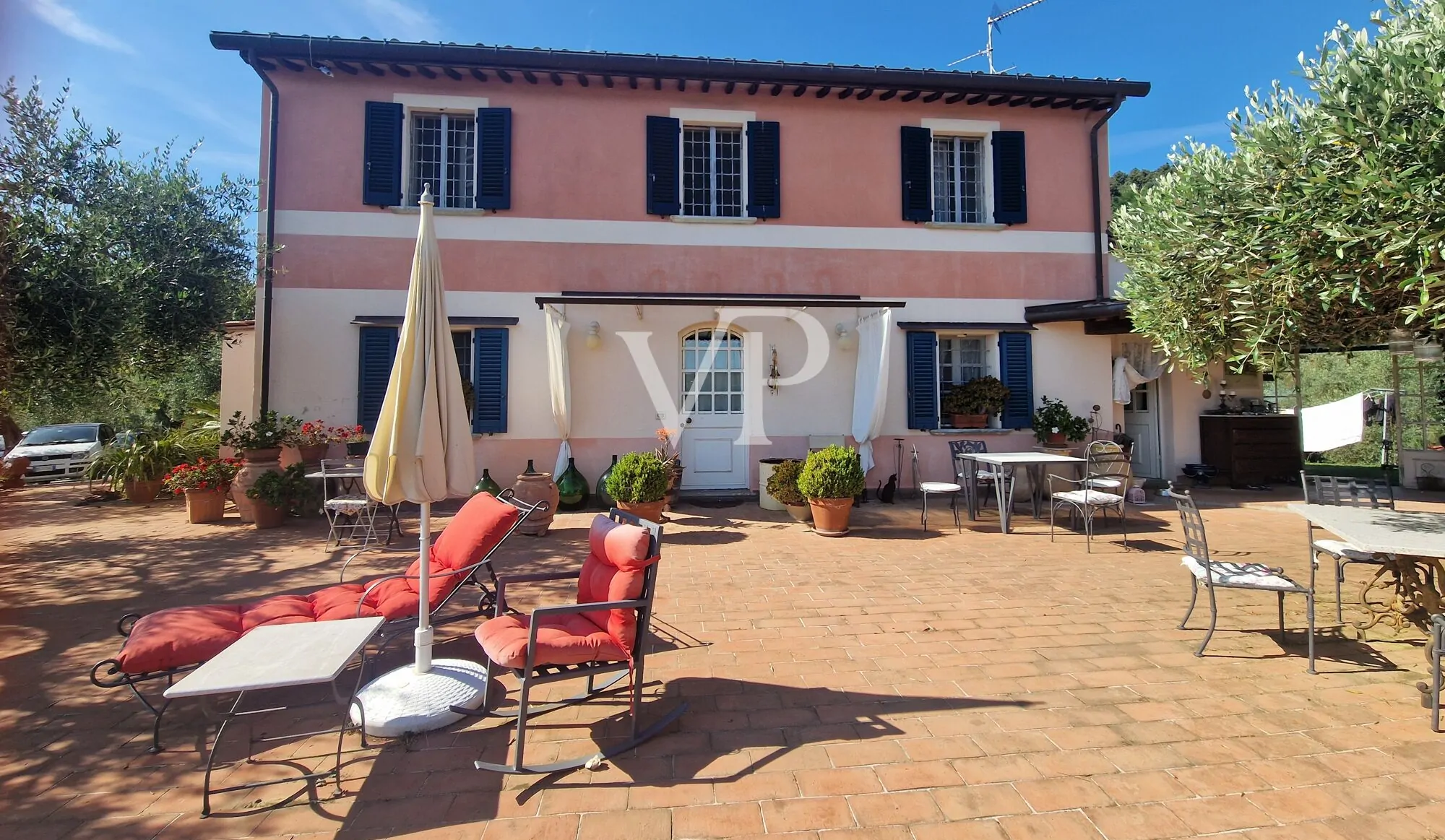 Prestigeträchtiges Agritourismus in den toskanischen Hügeln mit Schwimmbad