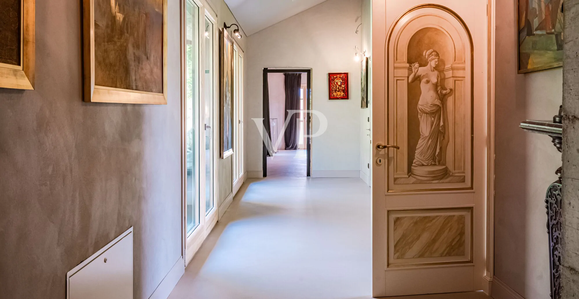 Prestigeträchtige neue Villa mit atemberaubender Aussicht