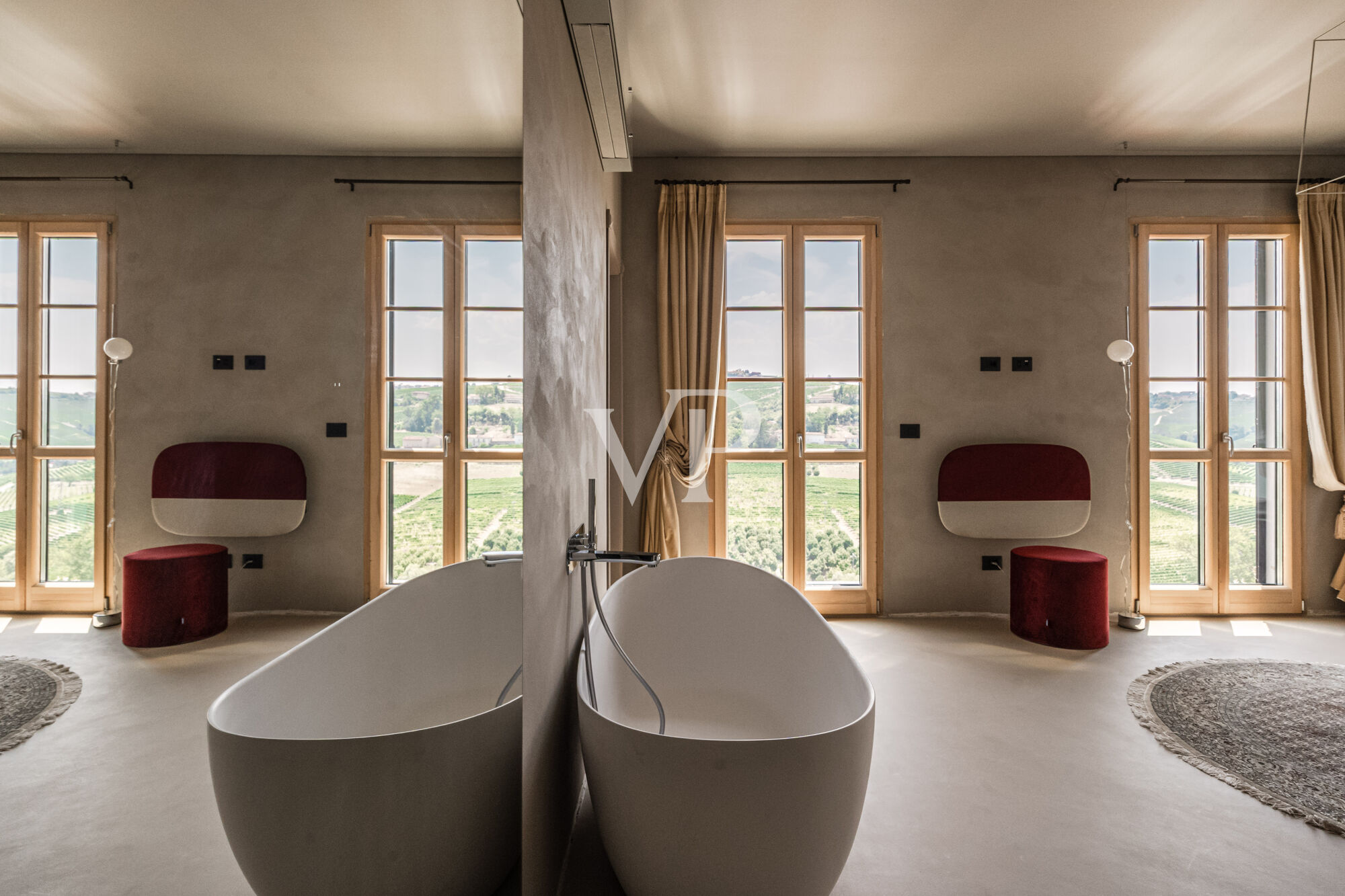 Prestigiosa villa di nuova costruzione con vista mozzafiato