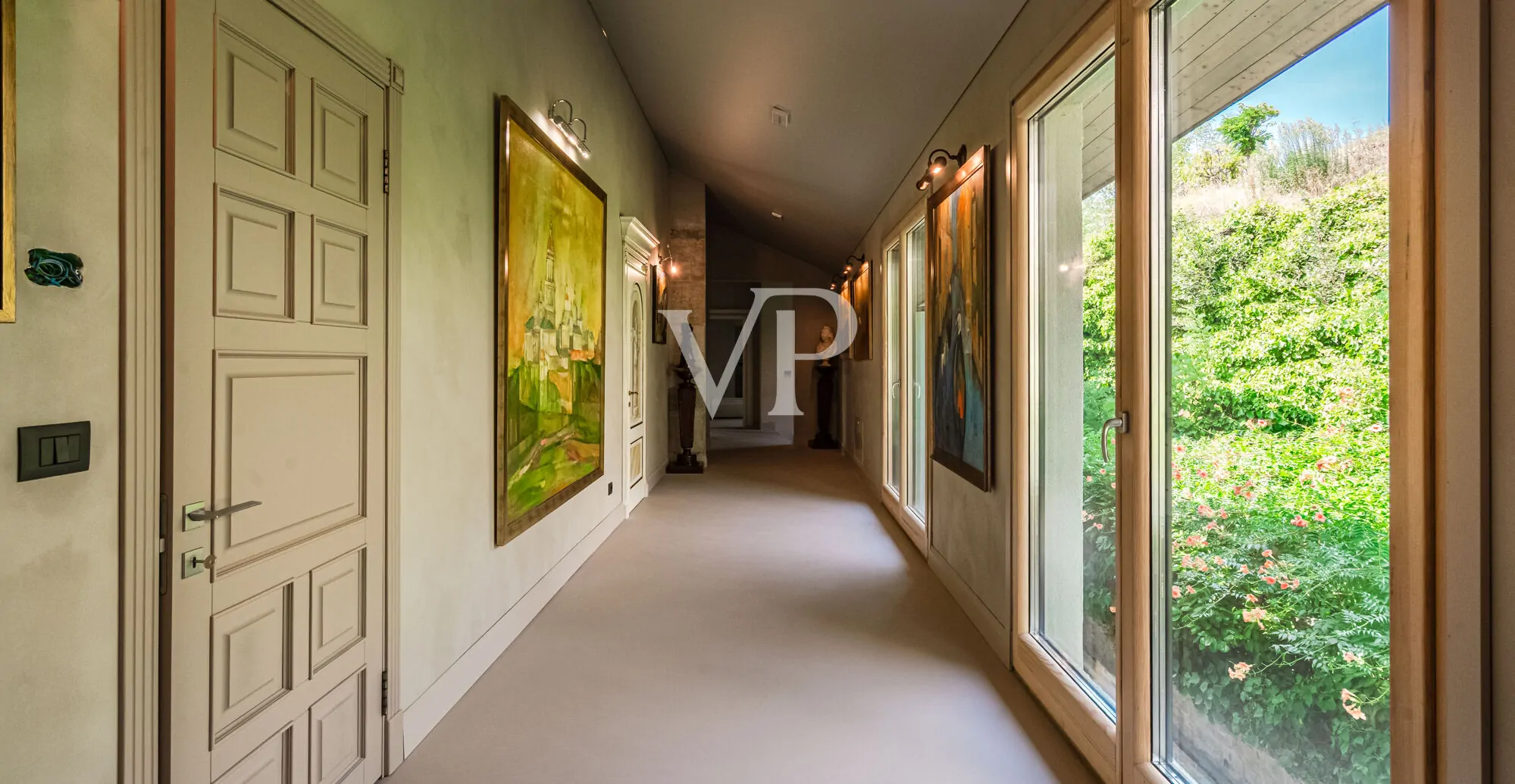 Prestigeträchtige neue Villa mit atemberaubender Aussicht