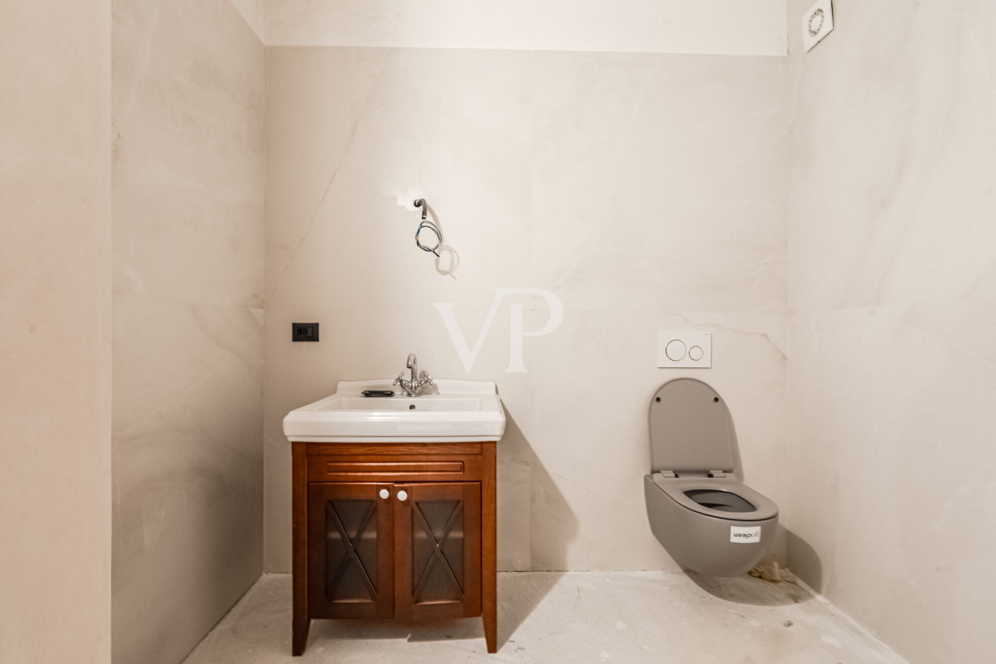 Prestigiosa villa di nuova costruzione con vista mozzafiato