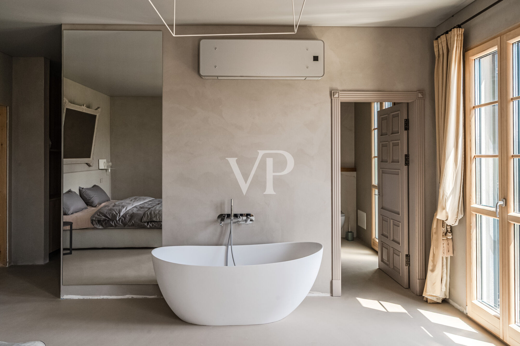 Prestigiosa villa di nuova costruzione con vista mozzafiato