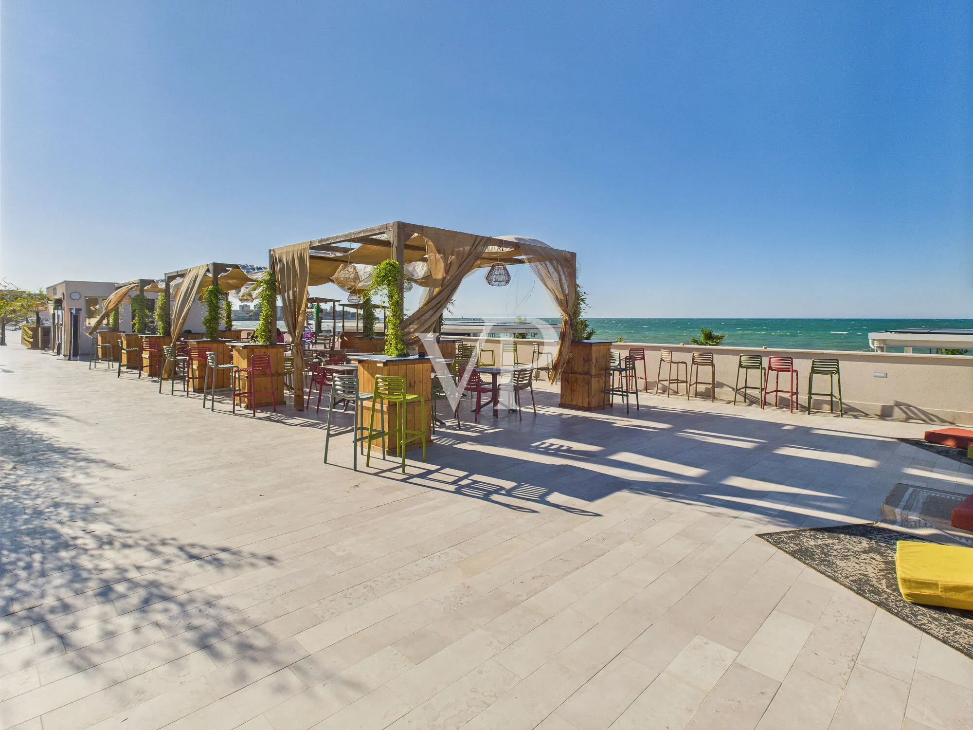 Unique commercial complex with bar, restaurant, and fish market in an exclusive location on the waterfront