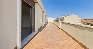 von_poll_real_estate_property_IT252942356_image_25