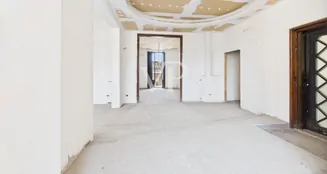 von_poll_real_estate_property_IT252942356_image_6