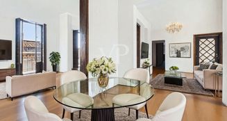 von_poll_real_estate_property_IT252942356_image_0