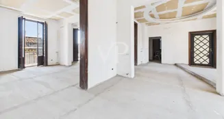 von_poll_real_estate_property_IT252942356_image_2