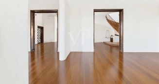 von_poll_real_estate_property_IT252942356_image_13