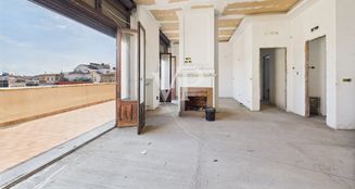 von_poll_real_estate_property_IT252942356_image_23