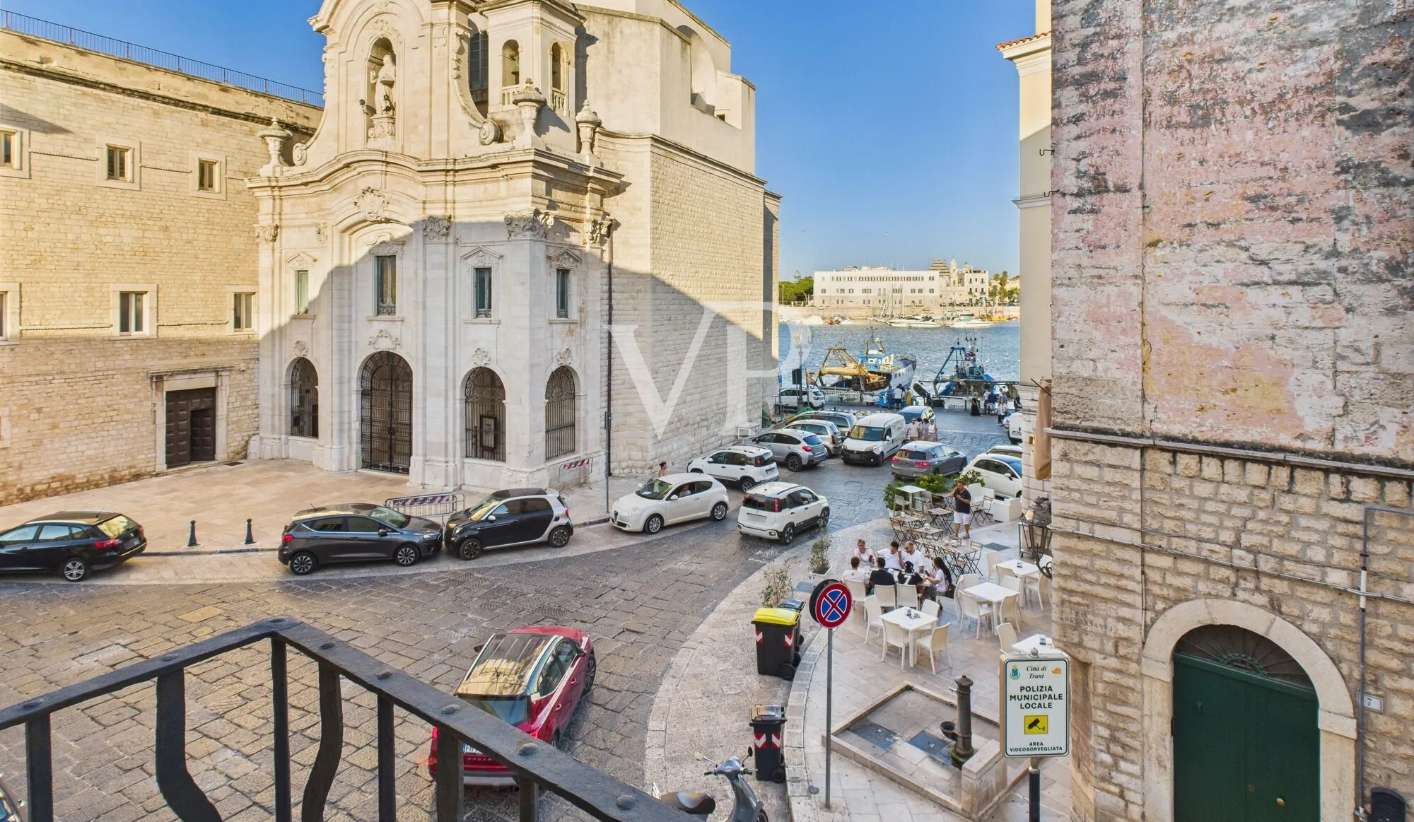 Charmanter und historischer Laghezza-Palast