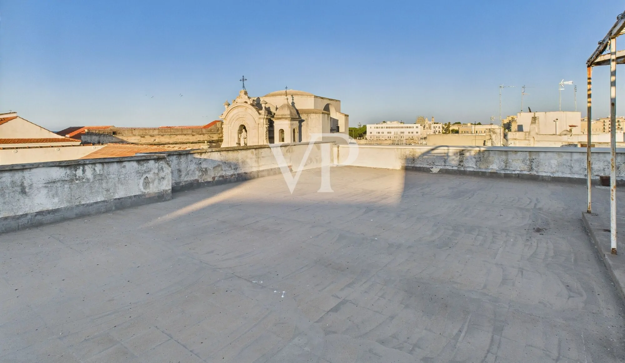 Charmanter und historischer Laghezza-Palast