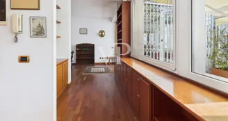 von_poll_real_estate_property_IT252942362_image_4