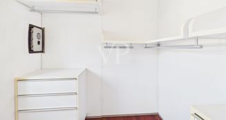 von_poll_real_estate_property_IT252942362_image_19