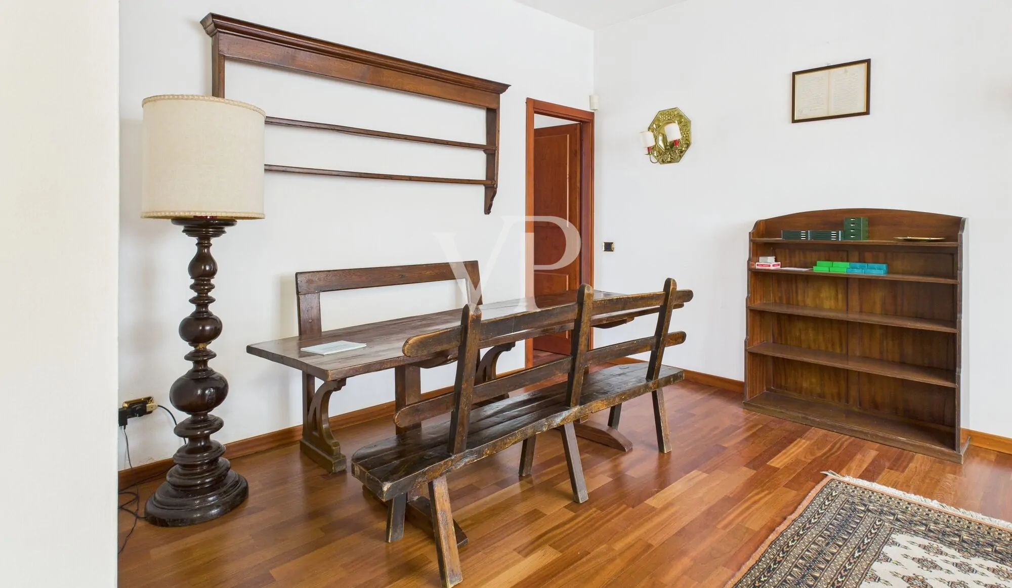 Prestigioso apartamento de tres habitaciones con terraza libre de inmediato