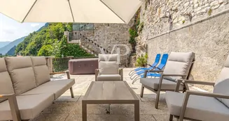 von_poll_real_estate_property_IT252942357_image_22