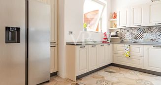 von_poll_real_estate_property_IT252942357_image_11