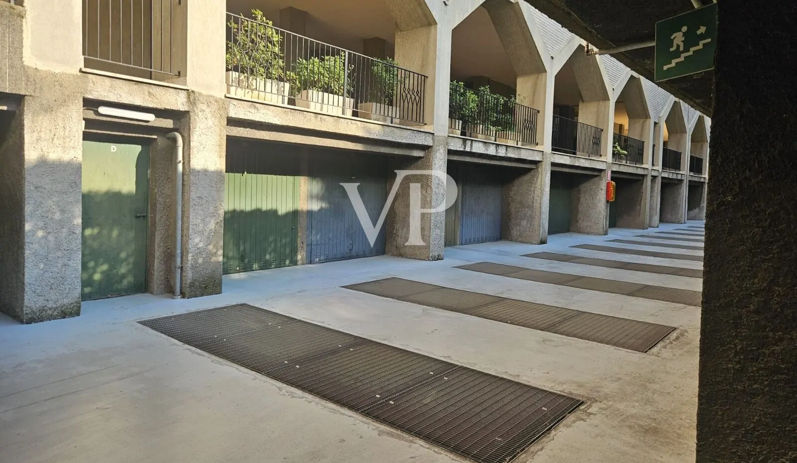 Quadrilocale finemente ristrutturato con due balconi