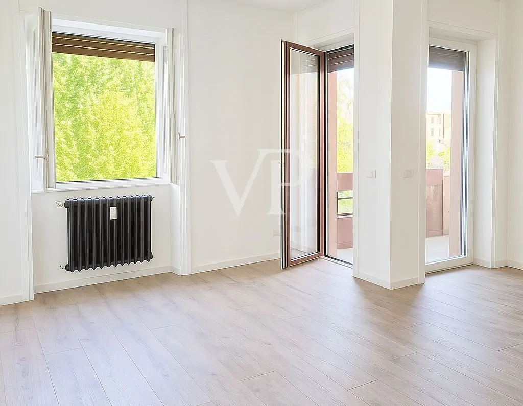 Quadrilocale finemente ristrutturato con due balconi