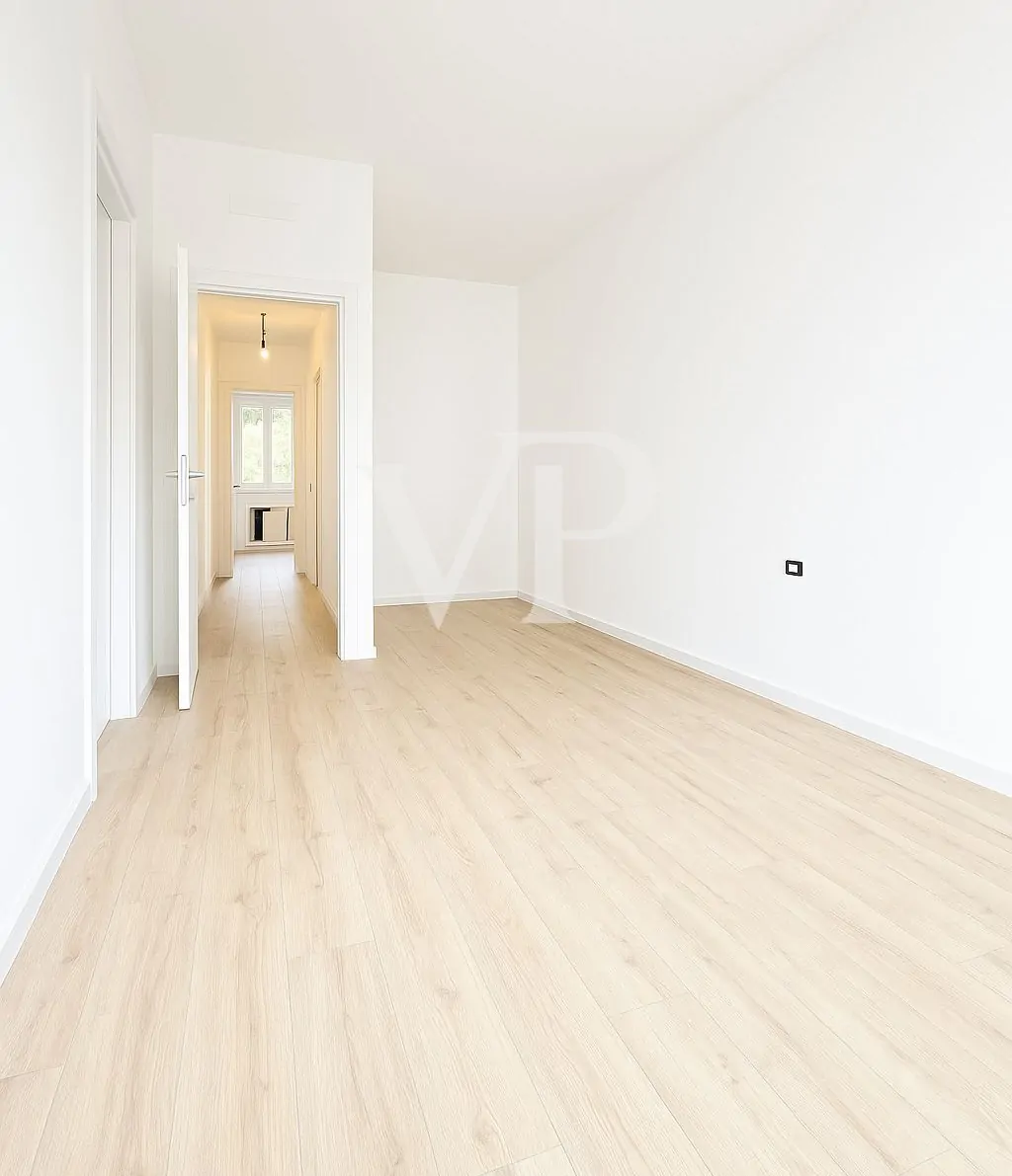 Quadrilocale finemente ristrutturato con due balconi