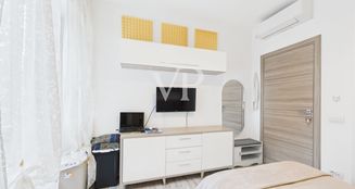 von_poll_real_estate_property_IT252942374_image_48