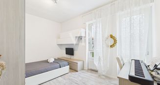 von_poll_real_estate_property_IT252942374_image_52